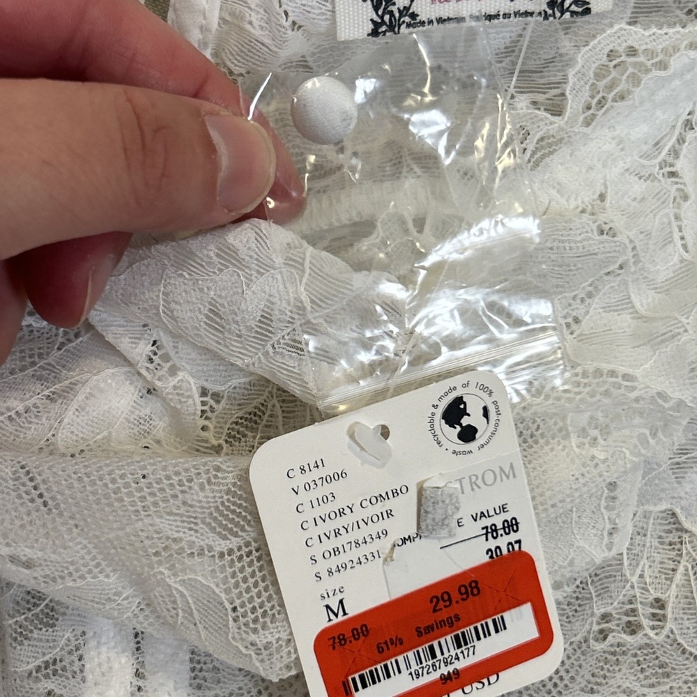 Free People Intimately Lace Body Suit Ivory NWT Medium - Picture 8 of 16